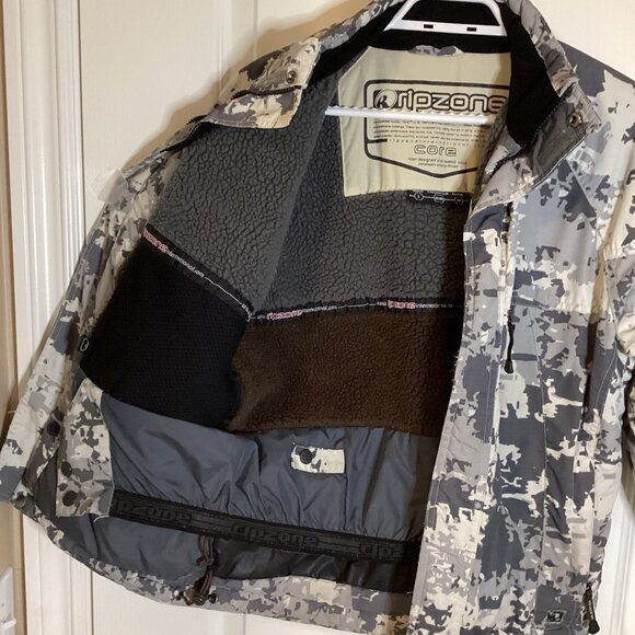 Ripzone Core Boys Winter Camouflage Jacket Ski Skiing Snow Coat Size US 12 - Picture 3 of 14